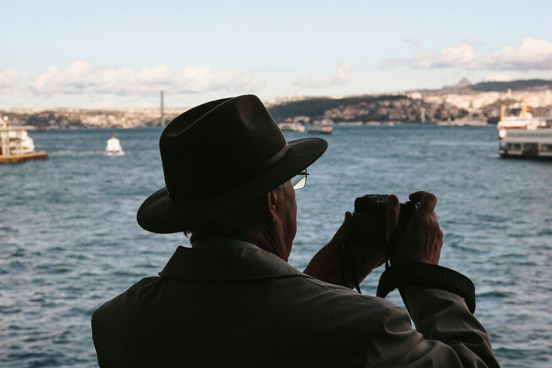 private investigator searching